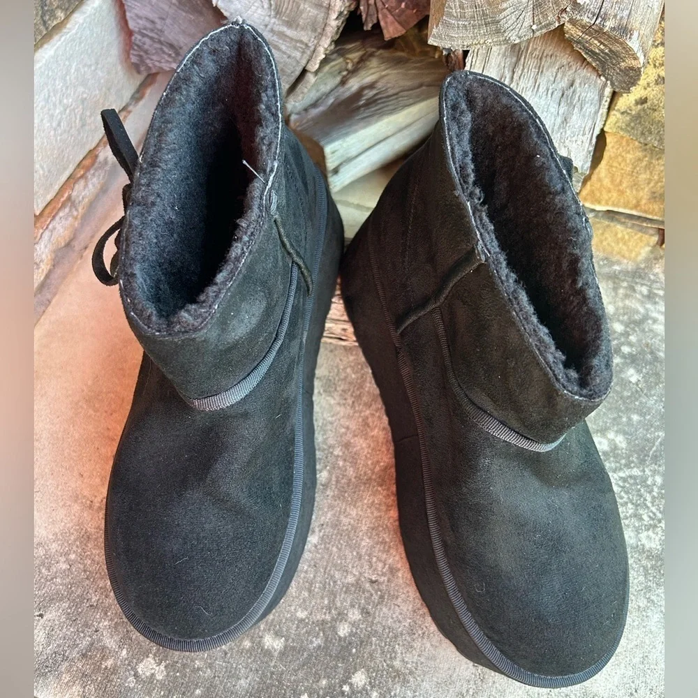 Black Chunky Platform Ankle‎ Sugar Thrillz Boots NWOB Sz-10M. O